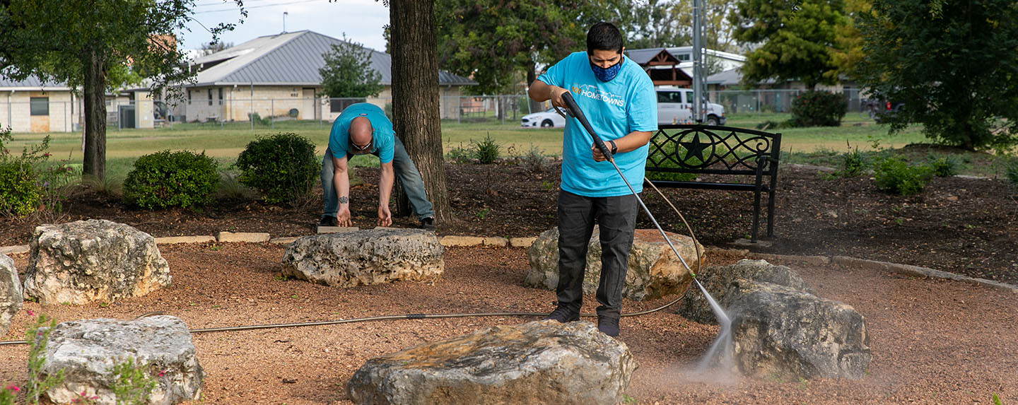 100 Hometowns Austin landscaping 